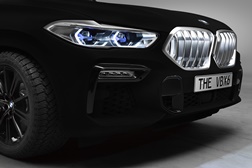BMW X6 vai ser o carro com a pintura em “preto mais preto do mundo" - Um efeito visual especial com Vantablack®.