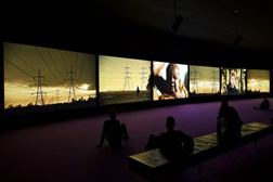 "Purple", John Akomfrah - vista da exposição. © David Rato