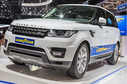Range Rover Sport elege os pneus Goodyear