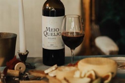 Churchill's sugere um vinho do Porto e um vinho do Douro para celebrar este Natal