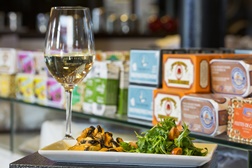 Conservas e vinho - Um verão à moda do Porto no Vinum Resetaurant & Wine Bar