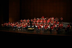 Dia da Criança com entrada livre no Teatro Municipal Joaquim Benite