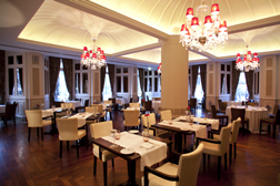 Restaurante Astória no centro das festas de São João