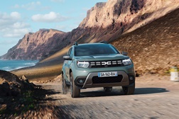 Nova identidade Dacia: os automóveis - Implementação em todas a gama da marca