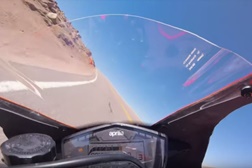 Vídeo do recorde de Rennie Scaysbrook em Pikes Peak
