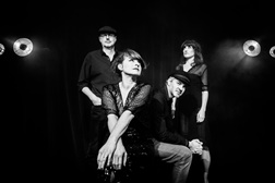 Nouvelle Vague celebram 15.º aniversário em Guimarães