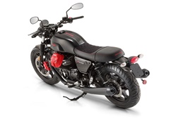 Moto Guzzi V7 III com novas versões: Carbon, Milano, Rough