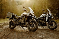 Triumph apresenta duas novidades: Tiger 1200 Alpine e a Desert