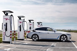 Tarifas exclusivas de carregamento público para condutores BMW e MINI - Para chegar a mais clientes e a novos modelos elétricos.