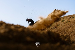 Ducati estreia-se no Motocross em 2024