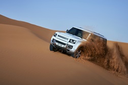 Novo Land Rover Defender 130: 8 lugares para explorar sem limites - Novo Defender 130 será apresentado a 31 de maio de 2022