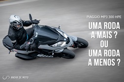 Piaggio MP3 300 HPE - Uma roda a mais? Ou uma roda a menos?