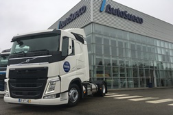 Auto Sueco entrega o primeiro Volvo FH LNG em Portugal - Movido a Gás Natural Liquefeito