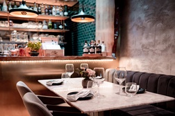 Alibi Wine Spot Restaurante - sala interior