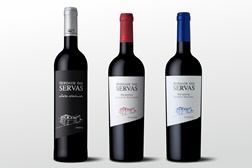 Touriga Nacional, Alicante Bouschet e Colheita Seleccionada dão corpo às novidades da Herdade das Servas