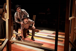 Teatro "À espera de Beckett ou quaquaquaqua" em Almada