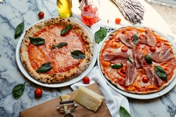 Mano a Mano convida-o a libertar o pizzaiollo que há em si