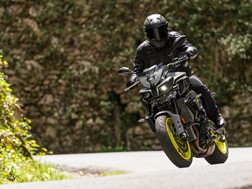 Teste Yamaha MT-10 - Sensações Fortes