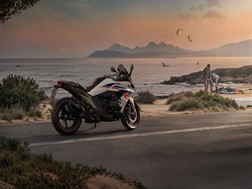 BMW apresenta a sua nova Sport Touring, a R 1300 RS