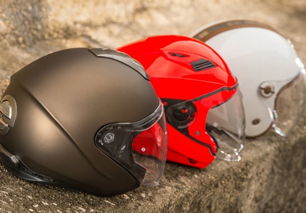 Capacetes Jet topo de gama - Airoh Executive, Nexx X.70, Schuberth M1