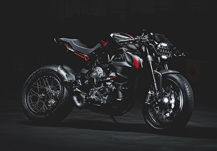 MV Agusta Dragster Blackout - uma techno-cafe racer