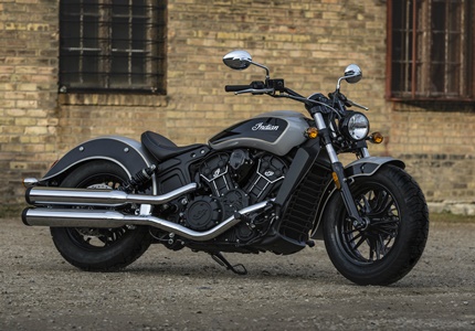 Indian Scout Sixty agora disponível com novas pinturas a duas cores