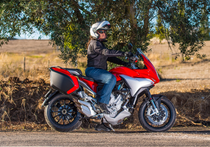 MV Agusta Turismo Veloce - Paixão racional