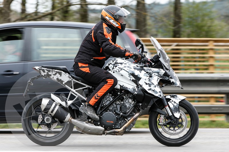 KTM deixa escapar mais imagens de outra versão turística equipada o