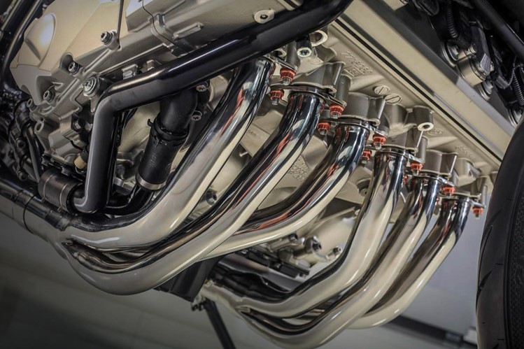 [Imagem: 0trn24j1ngn00ej5snnqo3u4wi2.jpg]