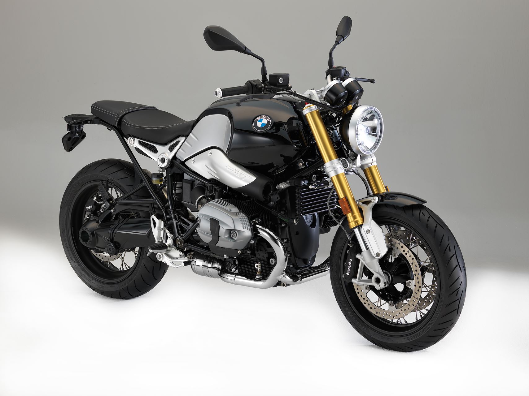 bmw r nine t roadster
