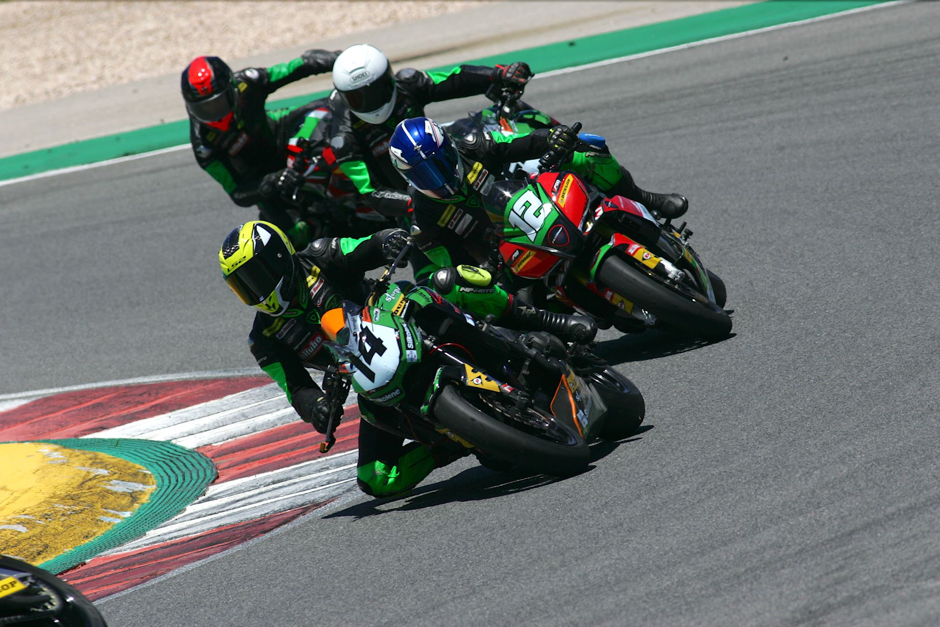 Ensaio de Pista – Kawasaki Z900 Z Cup - MotoSport