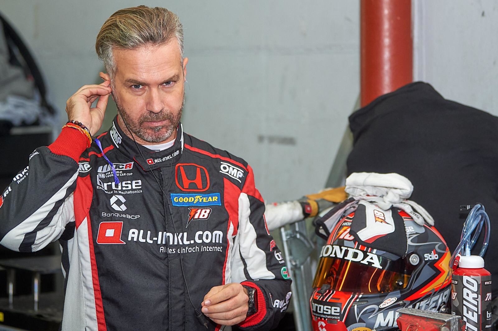 LusoMotores - Tiago Monteiro fechou a época do FIA WTCR em Aragon