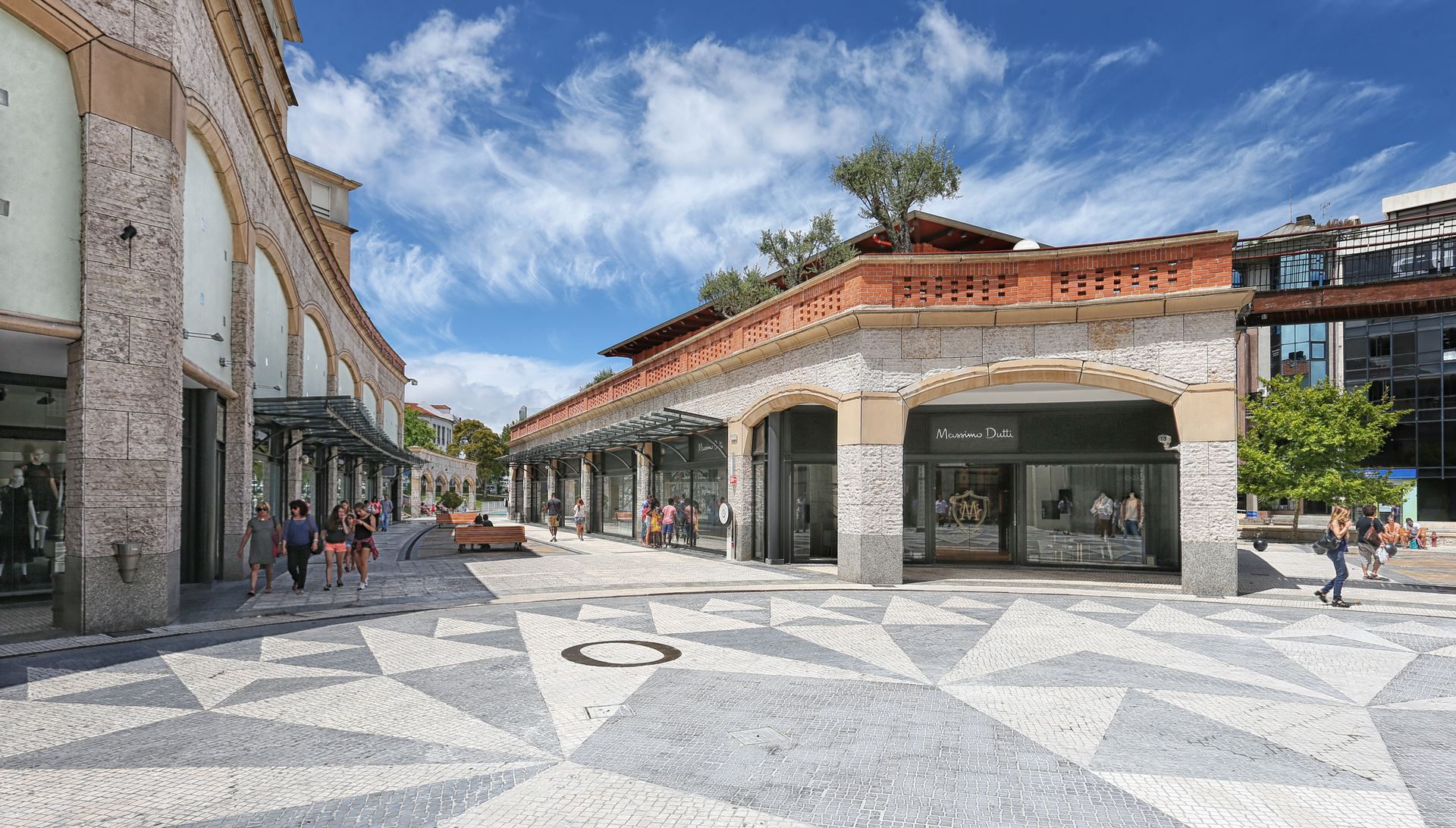 Forum Aveiro recebe Summer Affair Market Fashion Moda Cardápio