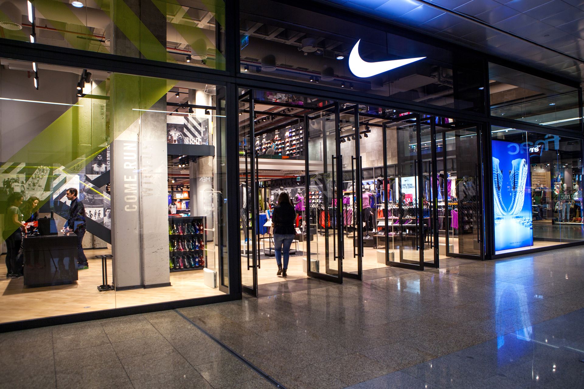 teens Untouched Ruby Maior loja Nike de Portugal abriu no Braga Parque - Outdoor e Turismo  Activo - Notícias - Cardápio