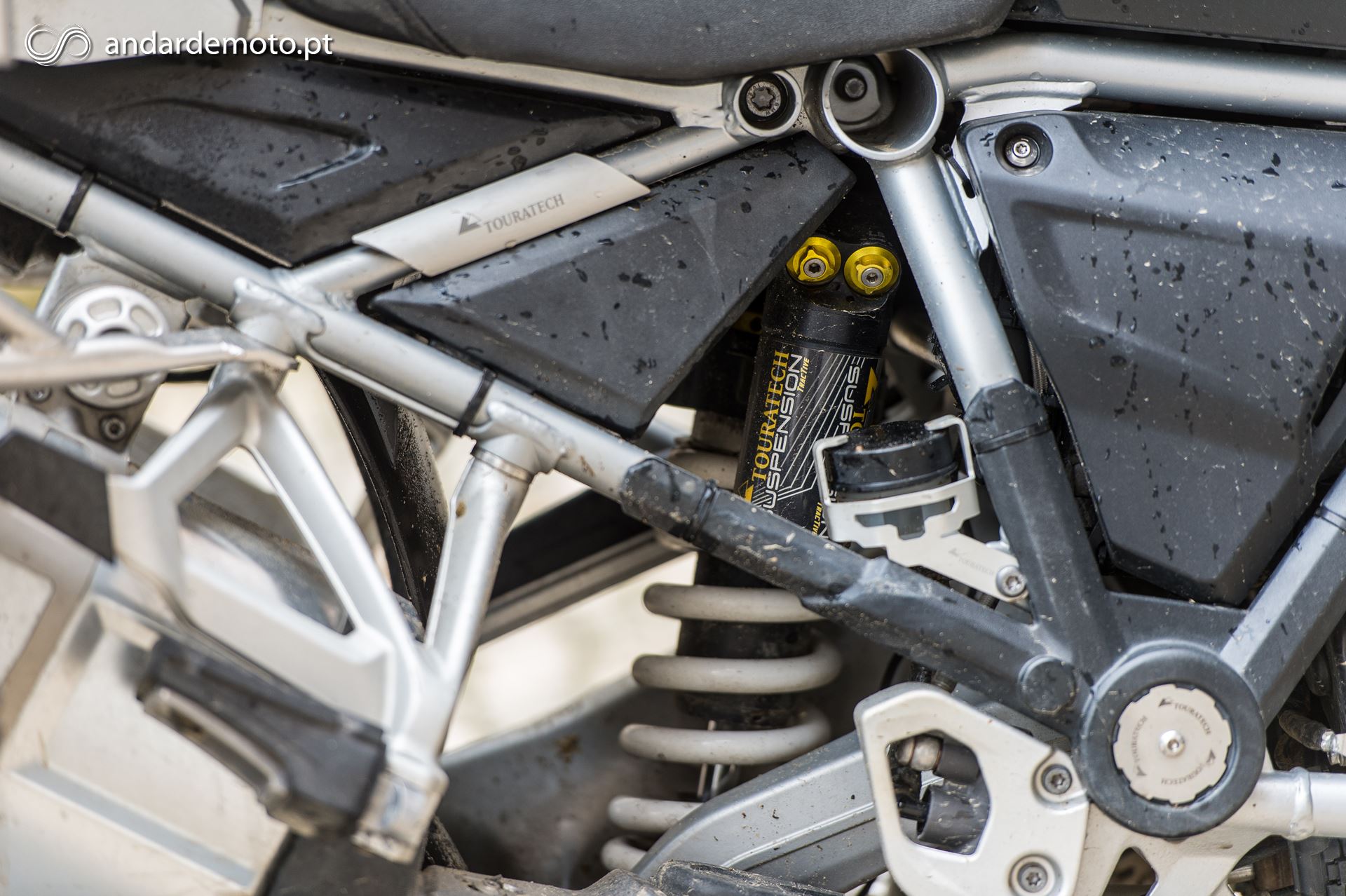 BMW R1200 GS - uma GS especial by Touratech - Test drives - Andar de Moto