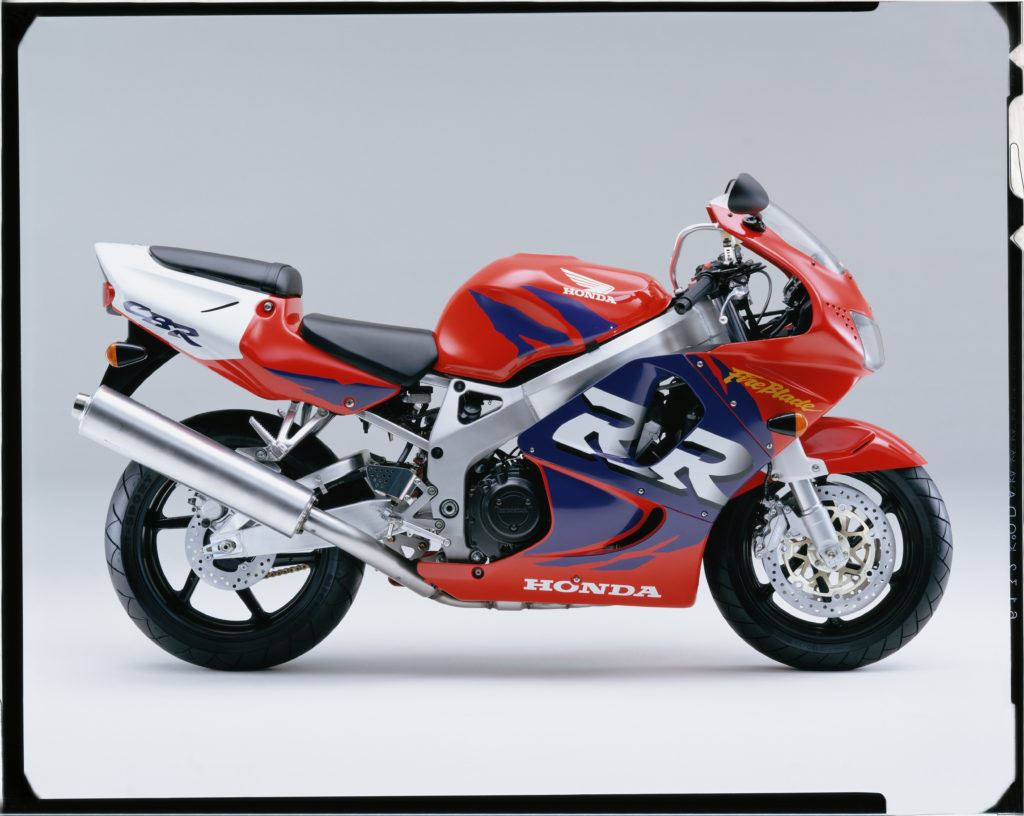 CBR900RR DE 1998 – 4ª Geração