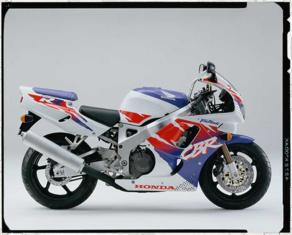 BR900RR DE 1994 – 2ª Geração
