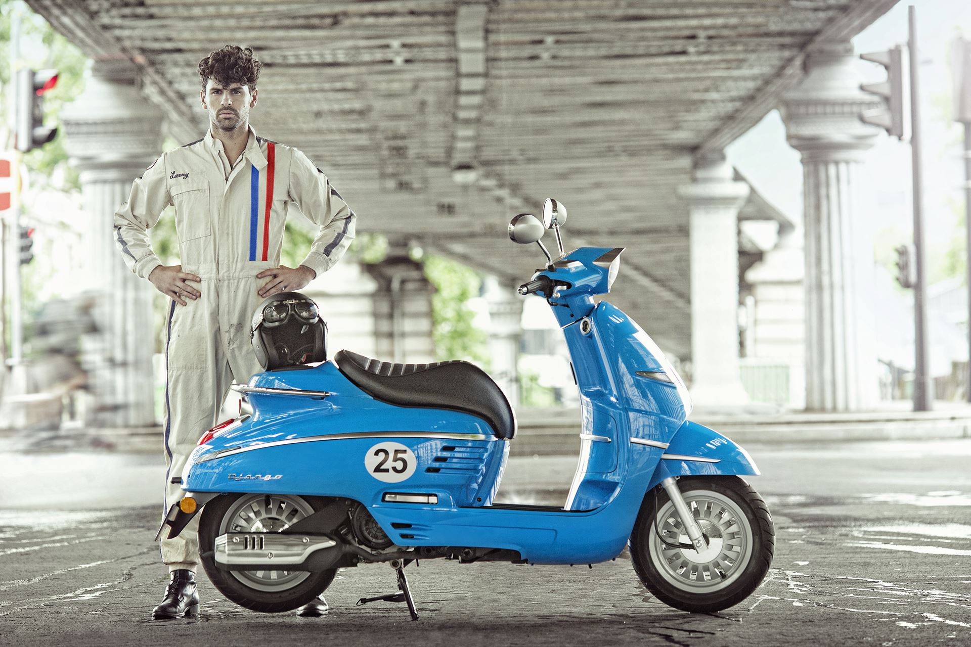 Django 50 - Peugeot Scooters aposta nos mais jovens 