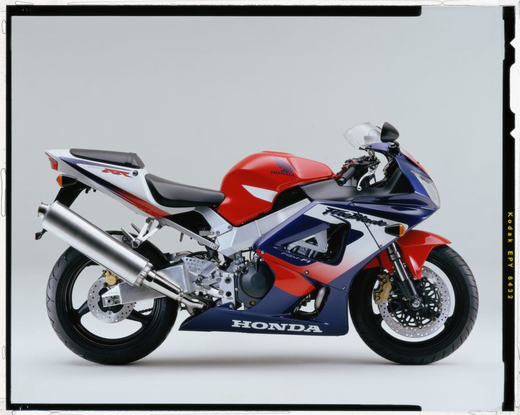 CBR900RR/CBR929RR DE 2000 – 5ª Geração