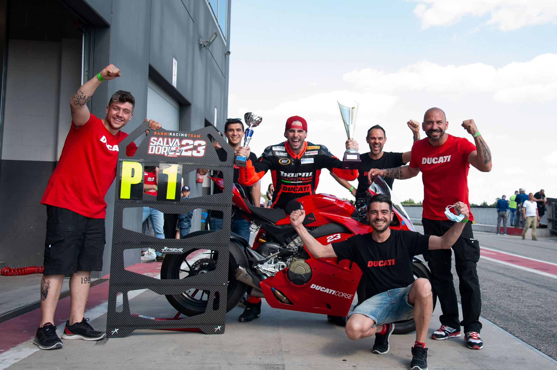 Ducati Panigale V4 S quase de série vence corrida em Itália! - Ducati -  Notícias - Andar de Moto