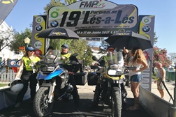 Colunáveis, políticos e desportistas ‘descobrem’ Portugal com a caravana do 19º Portugal de Lés-a-Lés