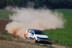 Corrida pelo título intensifica-se na ADAC Opel Electric Rally Cup “Powered by GSE” de 2025 - O belga Tom Heindrichs vence a quarta corrida 