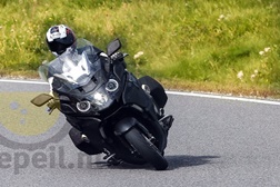 Nova BMW K1600 apanhada