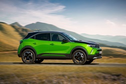 Opel aumenta autonomia dos elétricos Corsa-e e Mokka-e - Para 359 e 338 quilómetros, respetivamente