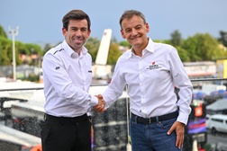 EICMA leva mais de 70 anos de história do MotoGP a Milão com exposição "Legends of Speed"