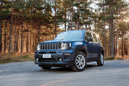 Celebração do 10º aniversário do Jeep® Renegade - Renegade MY24 disponível para encomenda em breve