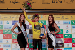 Vingegaard brilha no Malhão e vence a Volta ao Algarve