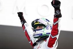 Fórmula E: Um final emocionante com Di Grassi a ganhar a Wehrlein em cima da linha da meta - António Félix da Costa garantiu o 2.º lugar