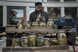 "An American Pickle" - Novo filme com Seth Rogen já disponível à HBO Portugal