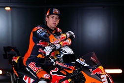 Pedro Acosta pressiona KTM e tem Ducati na mira para 2026: "Não sou paciente"